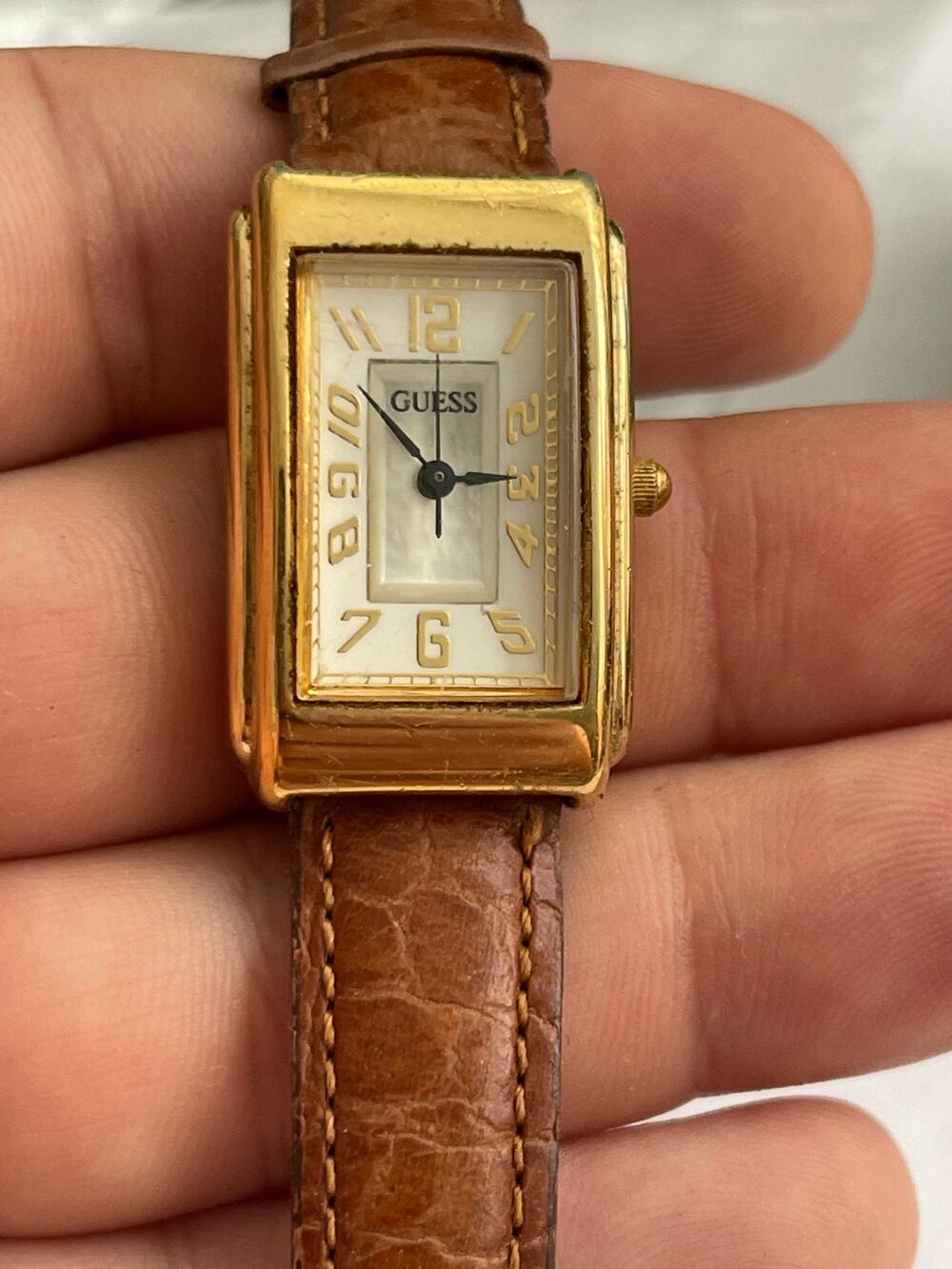 Vintage Guess Women’s Rectangle Gold Tone Quartz Watch Japan